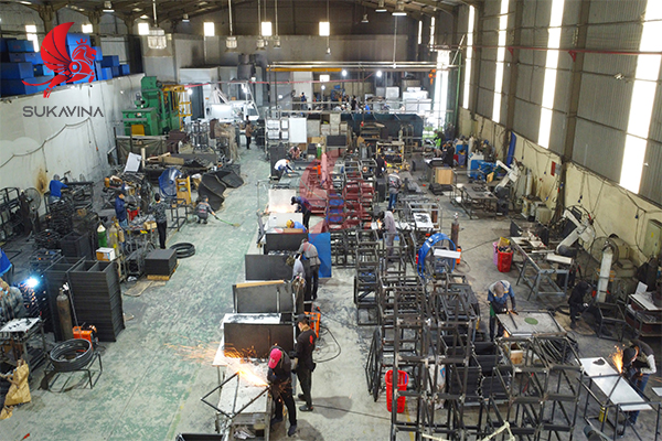 nganh-co-khi-tai-viet-nam.jpg (305 KB)